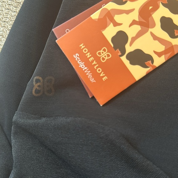 Honeylove SuperPower Short - Picture 8 of 11